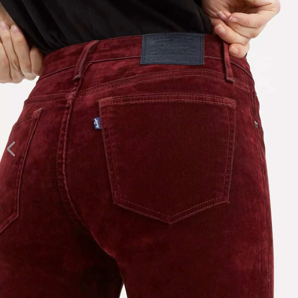 Levi's 721 high rise velvet skinny